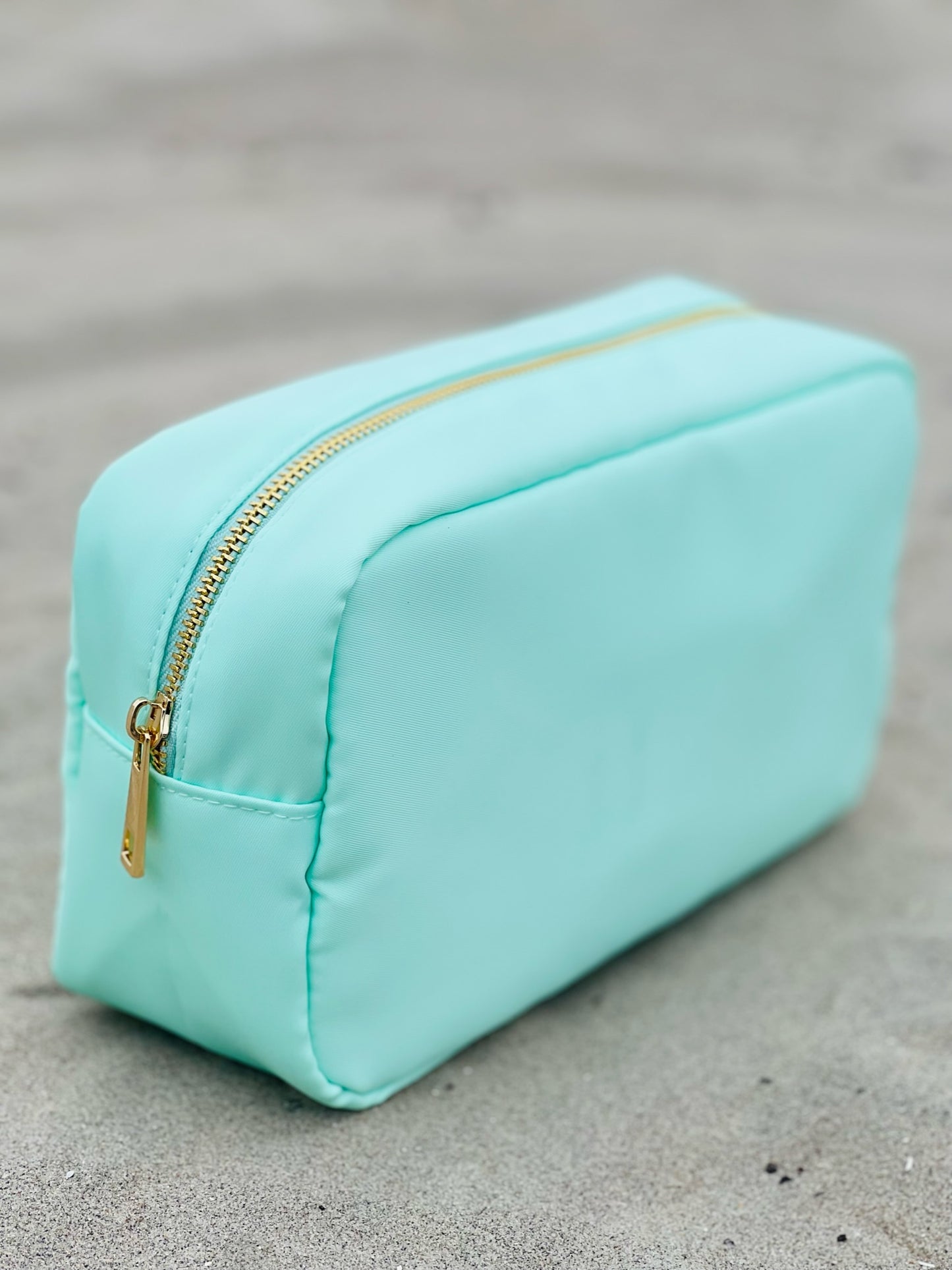 Mint Large Multi-Functional Pouch